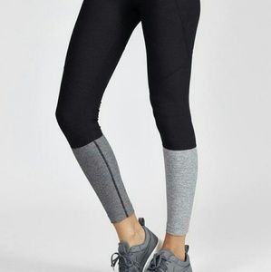 Outdoor Voices Seasonal Two-toned leggings - NWT